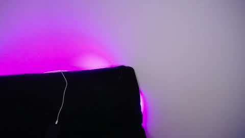 lau_24 online show from 11/26/25, 06:03