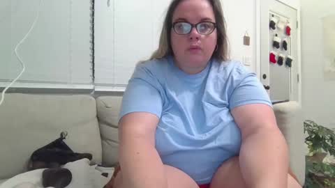 LauLauMa online show from 12/29/24, 11:40