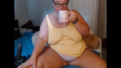 LauLauMa online show from 09/14/25, 03:22