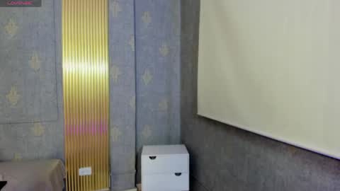 laulin_tay online show from 04/11/26, 03:22