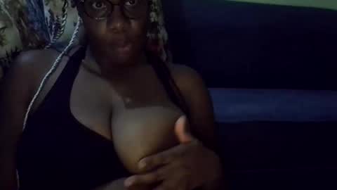 laura829489 online show from 12/21/25, 07:43