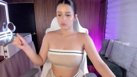 laura cruz online show from 03/01/26, 04:58