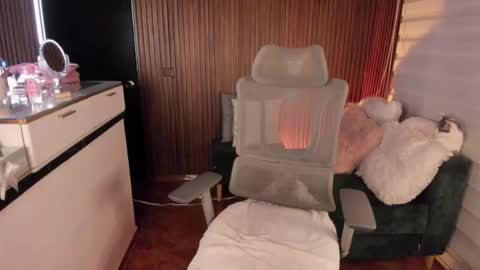 laura cruz online show from 04/13/26, 01:11