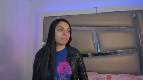 Snapshot of laura__js_ chatting on 02/25/25, 08:09 laura__js_ online show from 02/25/25, 08:09