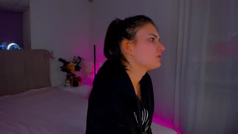 Laura online show from 01/02/25, 10:16