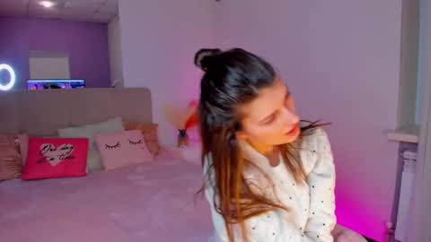 Laura online show from 02/10/25, 09:25