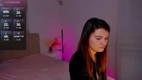 Laura online show from 02/21/25, 12:39