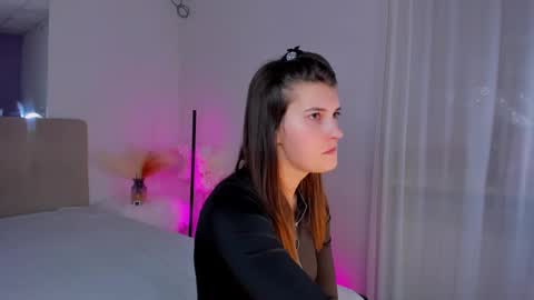 Laura online show from 03/06/25, 12:41