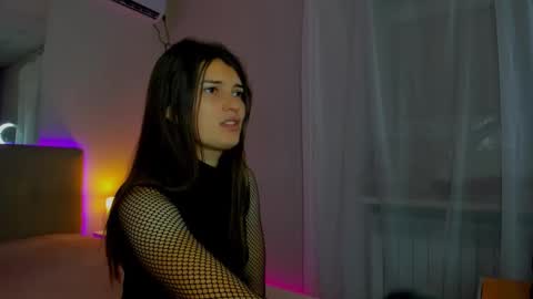 Laura online show from 09/09/25, 05:29