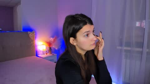 Laura online show from 02/22/26, 06:13