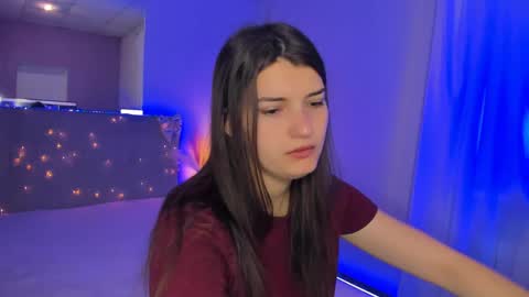 Laura online show from 05/09/26, 04:50