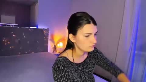 Laura online show from 07/07/26, 07:23