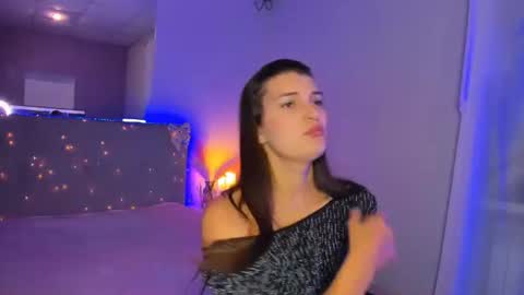 Laura online show from 07/14/26, 10:21