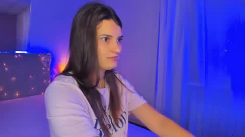 Laura online show from 07/19/26, 05:11