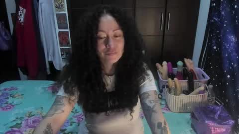  Wen  online show from 12/17/25, 04:57