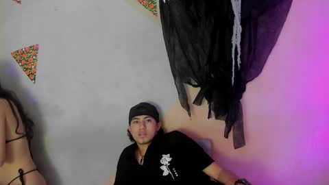 Snapshot of laura_and_kevin chatting on 11/14/25, 02:38 laura_and_kevin online show from 11/14/25, 02:38