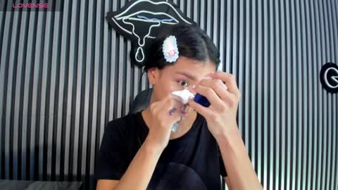 Laura online show from 02/26/25, 12:47