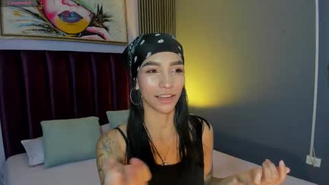 Laura online show from 03/27/26, 12:27