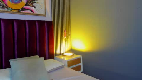 Laura online show from 03/29/26, 12:43