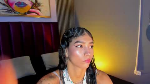 Laura online show from 04/21/26, 12:44