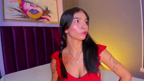 Snapshot of laura_aristizabal_19 chatting on 07/01/26, 12:07 Laura online show from 07/01/26, 12:07