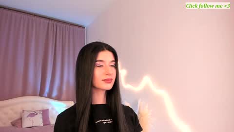 Laura online show from 04/05/26, 09:23