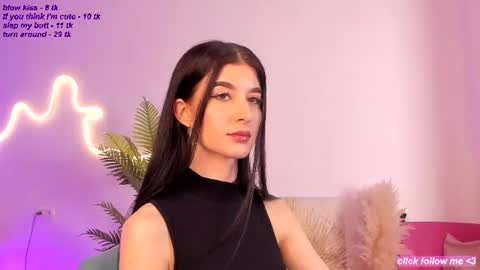 Snapshot of laura_coy chatting on 07/26/26, 10:16 Laura online show from 07/26/26, 10:16