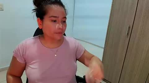 laura online show from 12/19/25, 12:28