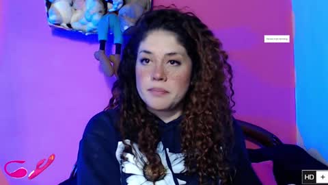 Snapshot of laura_fountain_ chatting on 09/10/25, 12:21 weedcam Curly Laura OF    online show from 09/10/25, 12:21