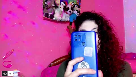 weedcam Curly Laura OF    online show from 04/07/26, 12:38