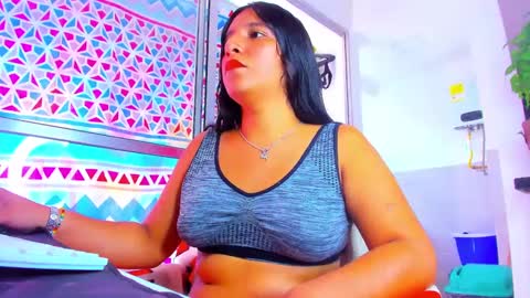 laura_goddess_ts online show from 09/14/25, 02:27