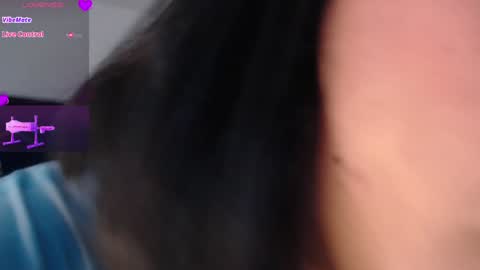 Snapshot of laura_golden1 chatting on 12/18/24, 07:19 lLAURA online show from 12/18/24, 07:19