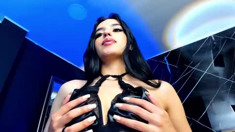 Snapshot of laura_hentai chatting on 12/03/24, 04:28 Laura online show from 12/03/24, 04:28