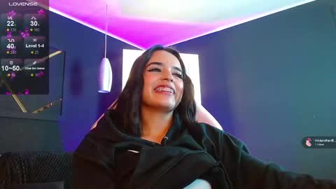 Snapshot of laura_hentai chatting on 02/13/25, 05:33 Laura online show from 02/13/25, 05:33