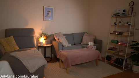 Snapshot of laura_lee chatting on 05/02/26, 02:05 Laura Lee. online show from 05/02/26, 02:05
