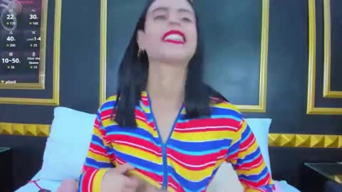 L A U R A online show from 11/17/25, 12:00