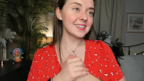 Snapshot of laura_mutti chatting on 05/08/26, 04:01 Samantha online show from 05/08/26, 04:01
