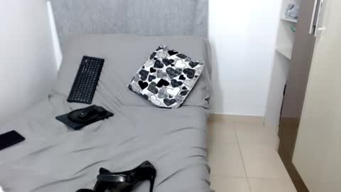 Laura online show from 01/07/25, 12:34