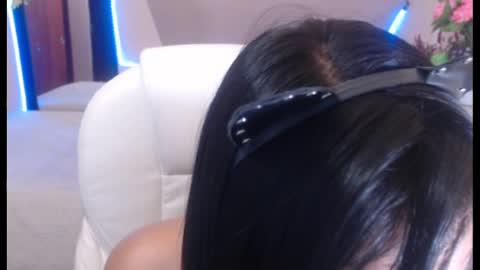 Snapshot of laura_pink22 chatting on 12/15/24, 10:04 Laura Pink online show from 12/15/24, 10:04