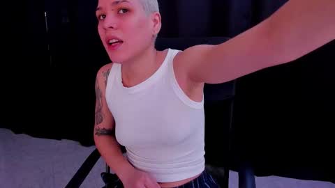 Laura Rose online show from 09/13/25, 06:08