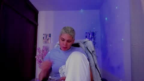 Laura Rose online show from 09/26/25, 02:21