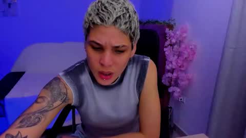 Laura Rose online show from 11/02/25, 11:29