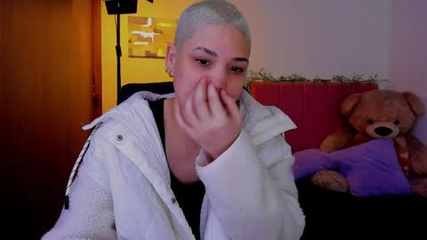 Laura Rose online show from 04/05/26, 02:58