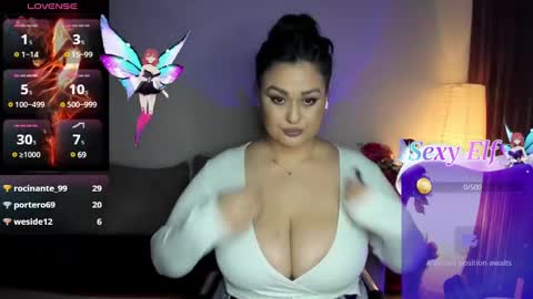 Snapshot of laura_sinner chatting on 02/11/25, 08:31 Laura online show from 02/11/25, 08:31