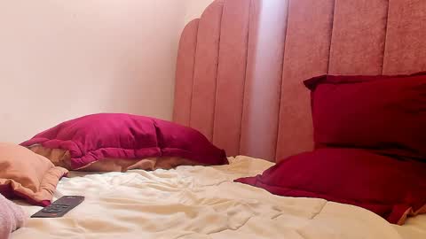 LAURA SOE online show from 03/31/26, 08:20