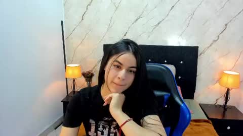 LAURA SOE online show from 06/29/26, 07:25