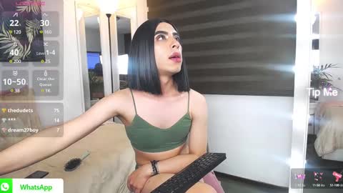 Snapshot of laura_sweet_1 chatting on 03/08/25, 11:28 Renato valentino online show from 03/08/25, 11:28