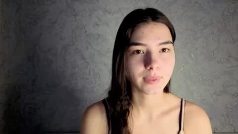 Snapshot of lauraback chatting on 02/19/26, 07:26 Laura online show from 02/19/26, 07:26