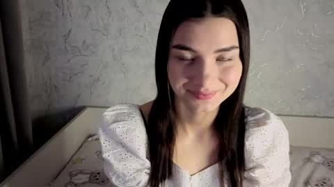 Snapshot of lauraback chatting on 03/18/26, 12:30 Laura online show from 03/18/26, 12:30