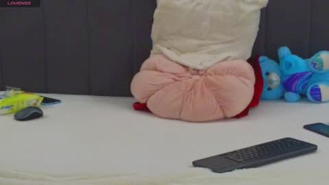 NatalieDelight online show from 03/17/26, 08:06